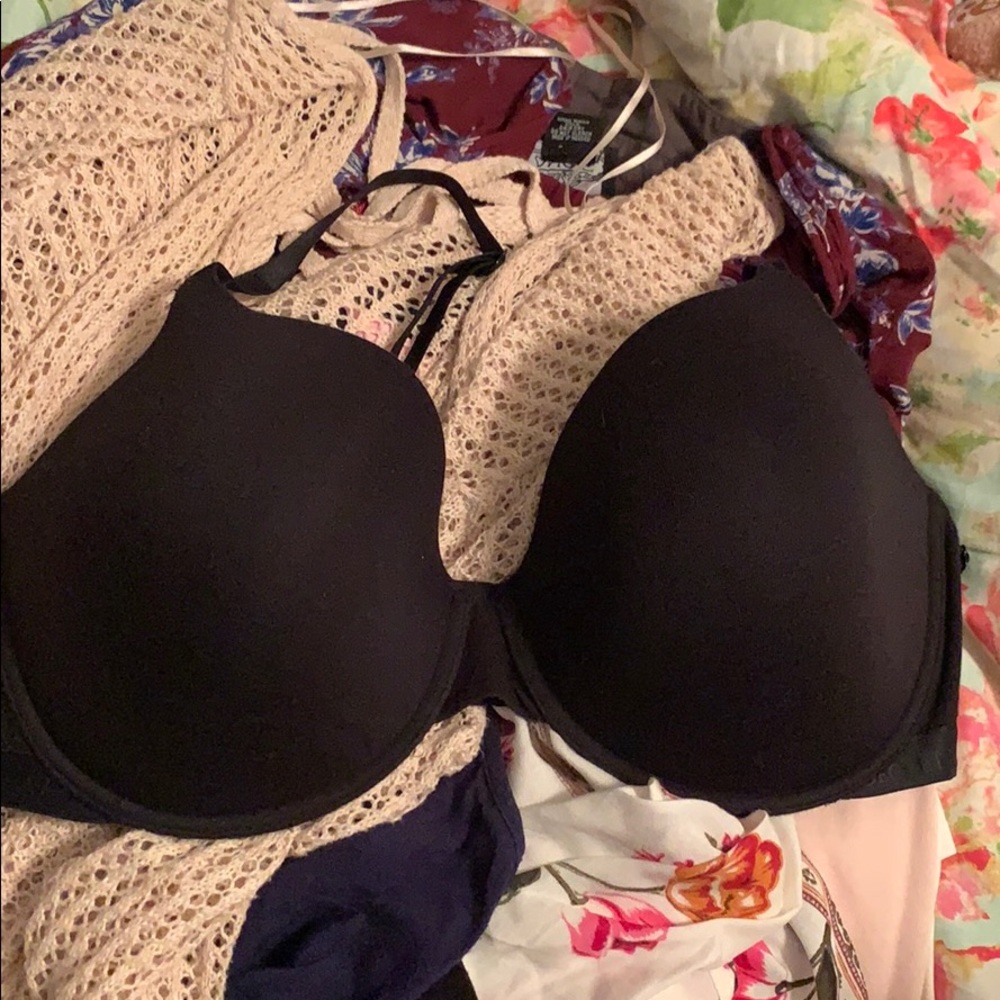 Victoria’s Secret lightly lined t-shirt bra 38DDD